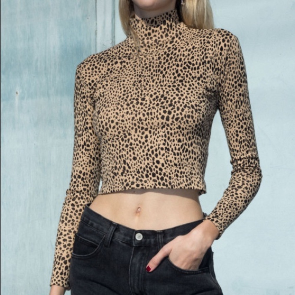Brandy Melville Daniela Turtleneck Top